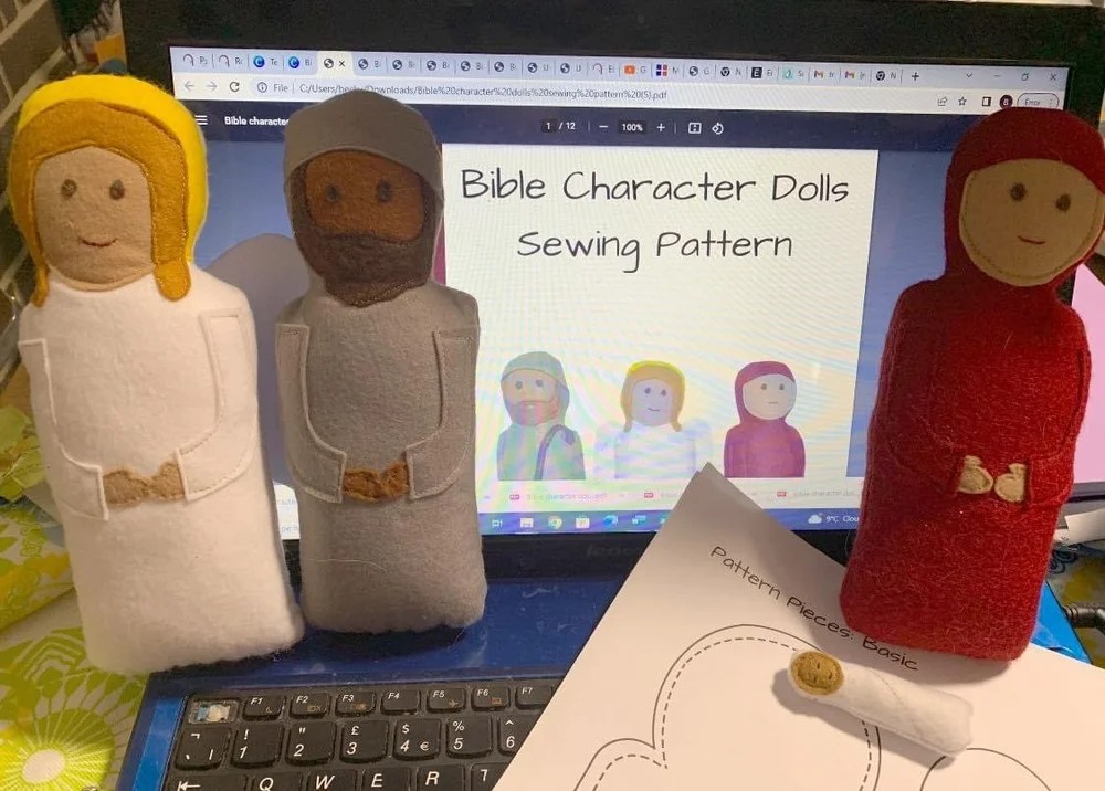 Bible Character Dolls Sewing Pattern*This booklet contains everything you need (instructions and pattern pieces) to make a wide range of Bible character dolls from felt, which you can use in storytelling and play, especially for younger children and not just for Christmas!